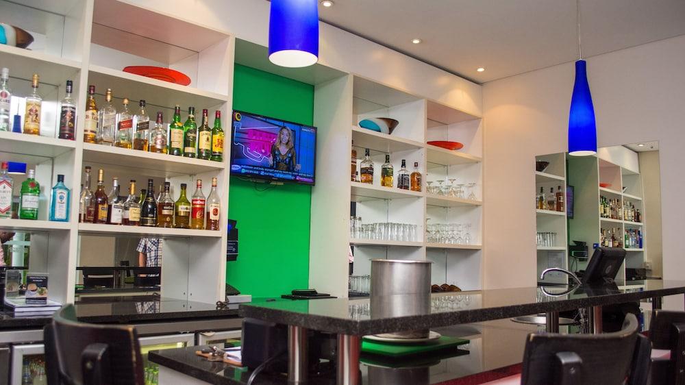 Premier Splendid Inn Bayshore Ричардс-Бей Экстерьер фото