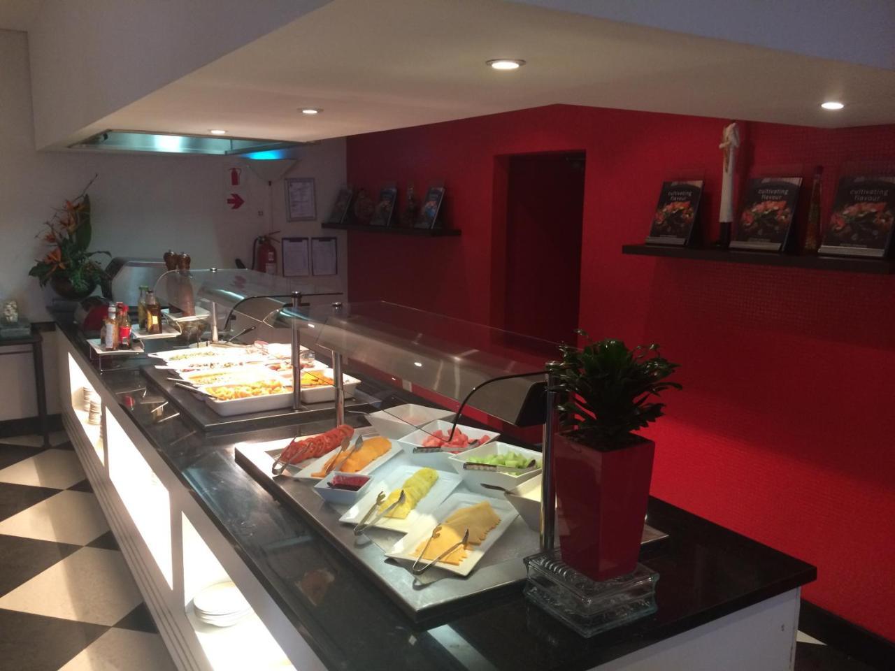 Premier Splendid Inn Bayshore Ричардс-Бей Экстерьер фото